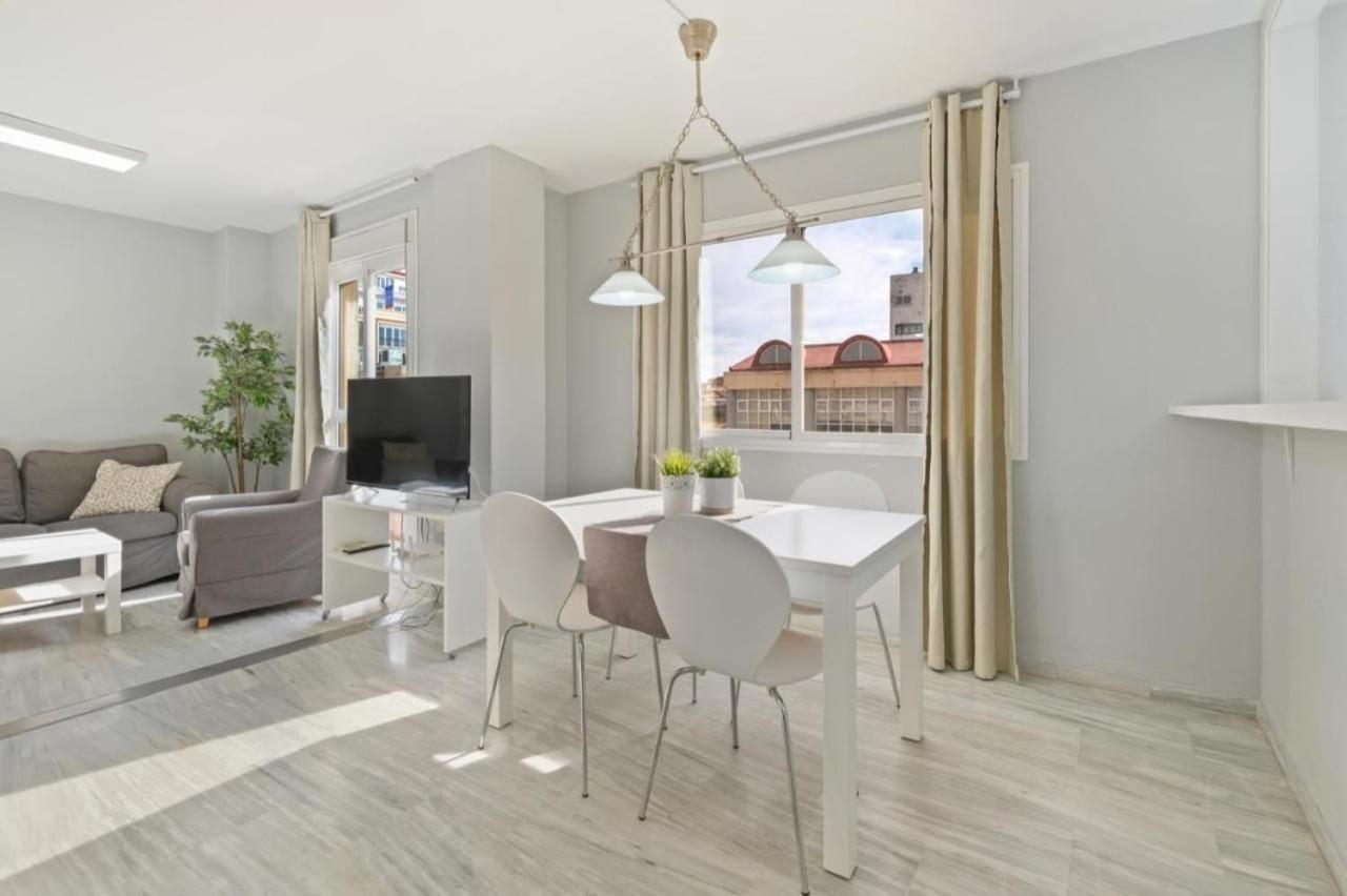 Apartamento En Calle Cuarteles De Dos Habitaciones 马拉加 外观 照片