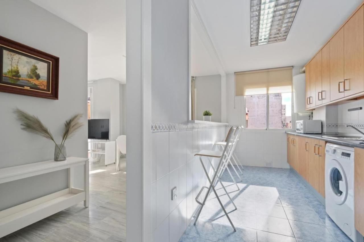 Apartamento En Calle Cuarteles De Dos Habitaciones 马拉加 外观 照片