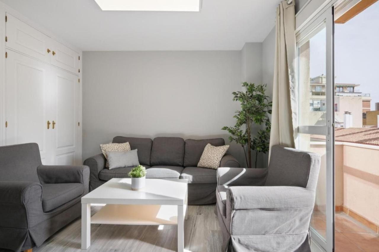 Apartamento En Calle Cuarteles De Dos Habitaciones 马拉加 外观 照片